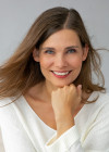 Anke M.